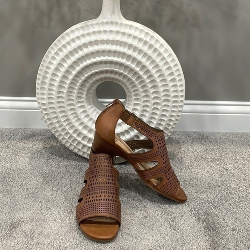 Womens Bella-Vita shoes